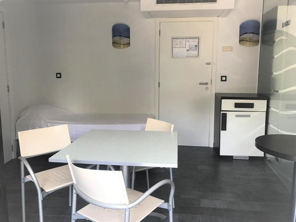 AppartHotel Belle Vue La Louvière Esterno foto