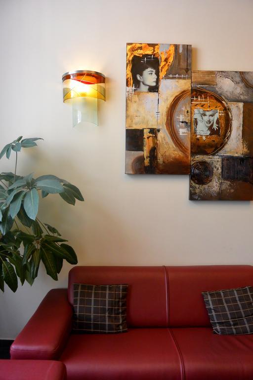 AppartHotel Belle Vue La Louvière Esterno foto