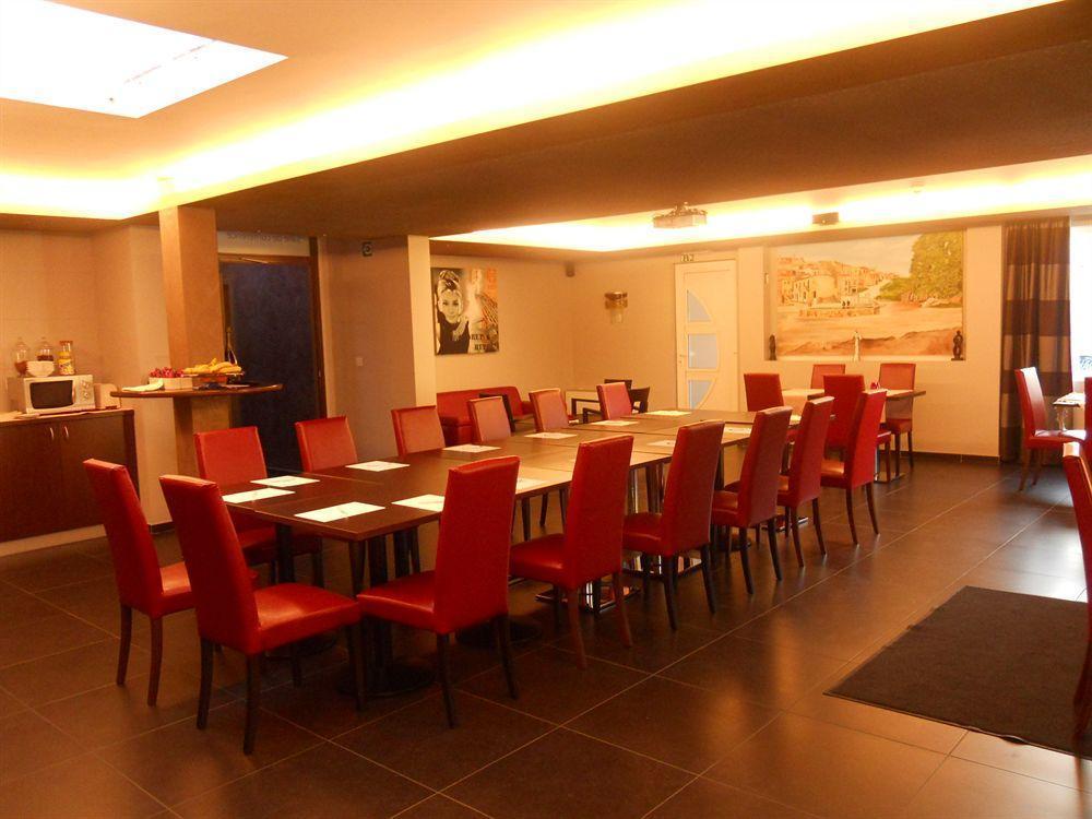 AppartHotel Belle Vue La Louvière Esterno foto