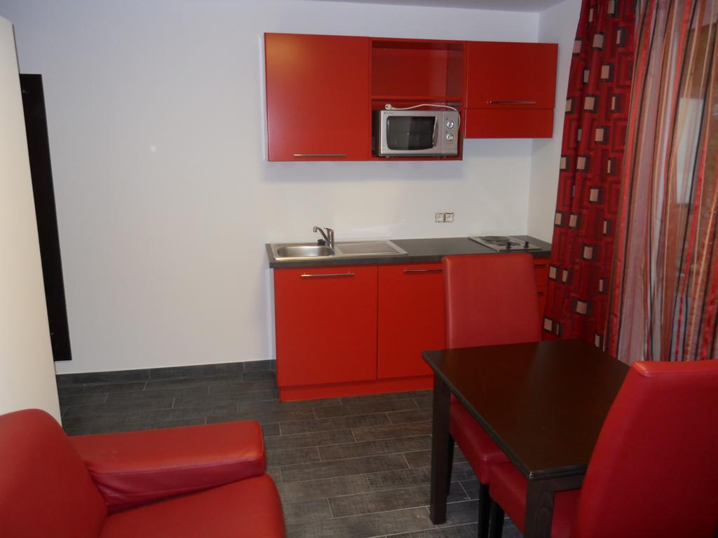 AppartHotel Belle Vue La Louvière Esterno foto
