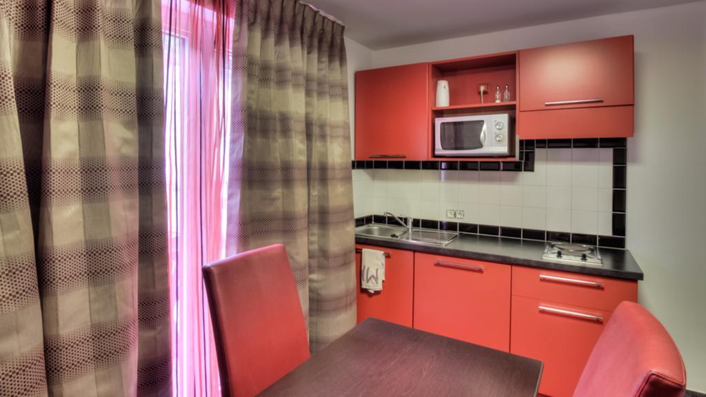 AppartHotel Belle Vue La Louvière Esterno foto