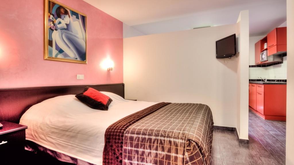 AppartHotel Belle Vue La Louvière Esterno foto