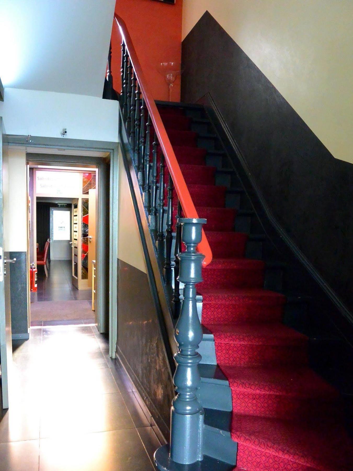 AppartHotel Belle Vue La Louvière Esterno foto